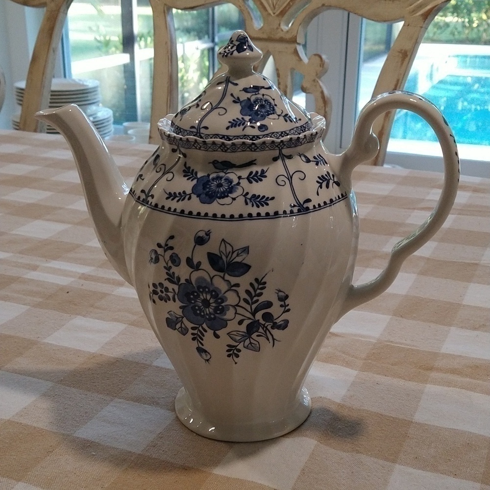 Coffee pot Indies Johnson Brothers English ironstone blue white transferware
